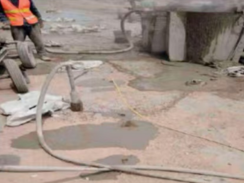 潮安水泥混凝土路面板底注浆技术 路面脱空注浆整治方案